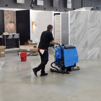 COMMERCIAL CLEANING